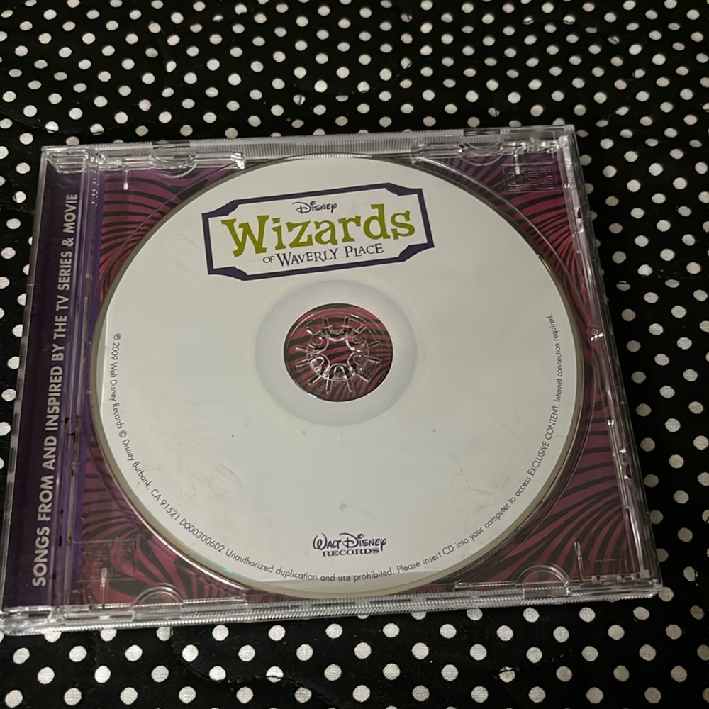 Like new! Disney’s Wizards of Waverly Place CD